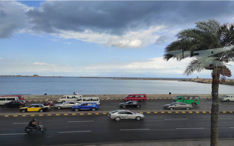 عظمى 21 درجة.. تطورات طقس الإسكندرية مع نشاط الرياح وفرص الأمطار غدًا